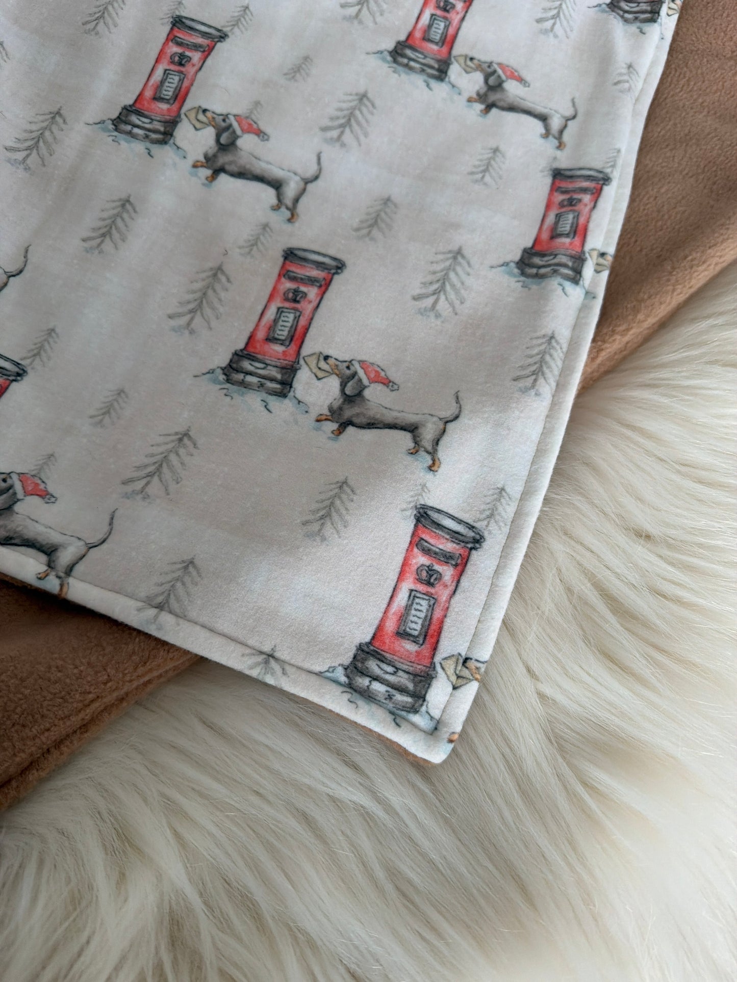 Larry the Festive Helper Snuggle Blanket