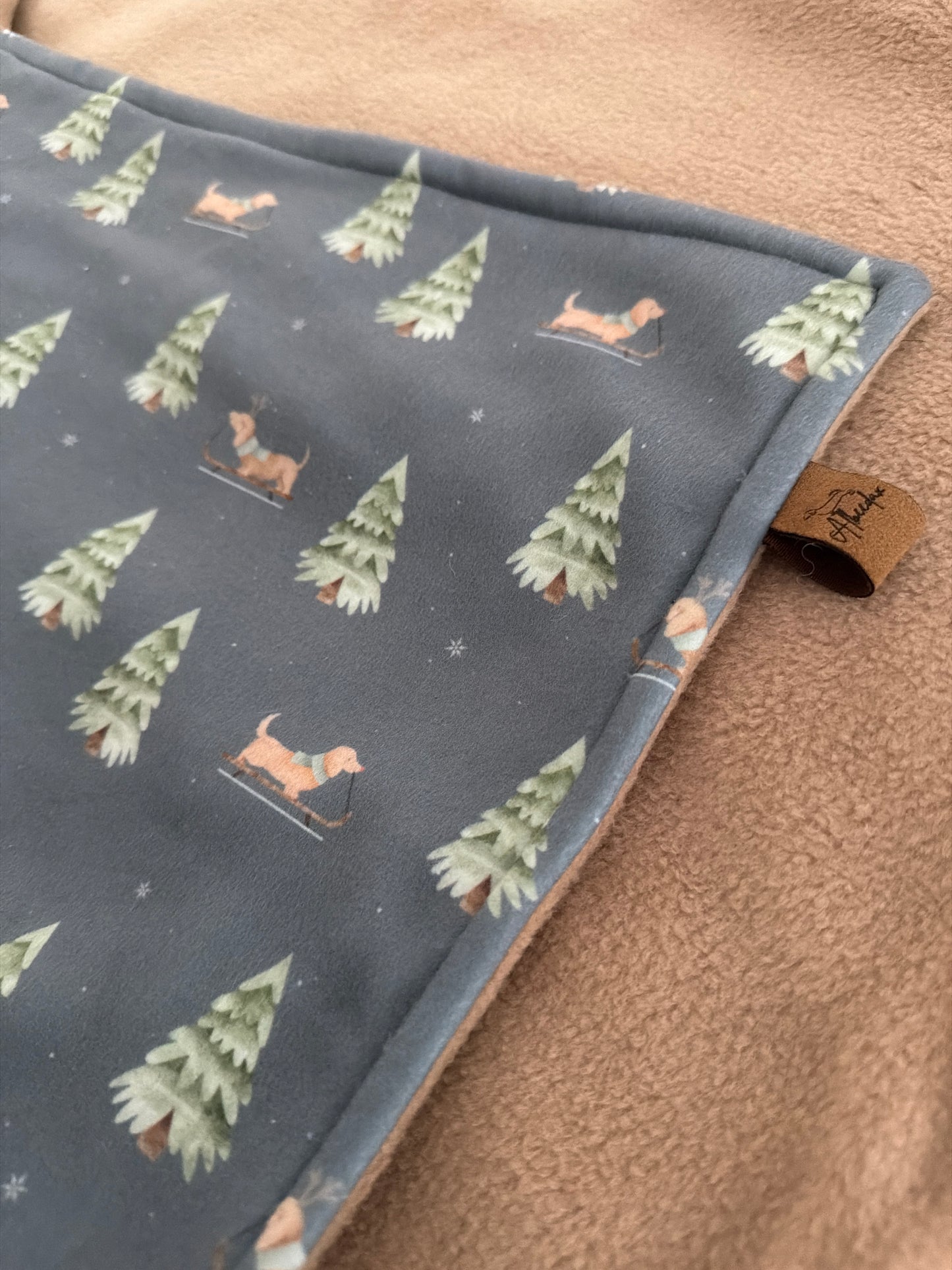 Remi & Friends Sleighs Christmas Snuggle Blanket