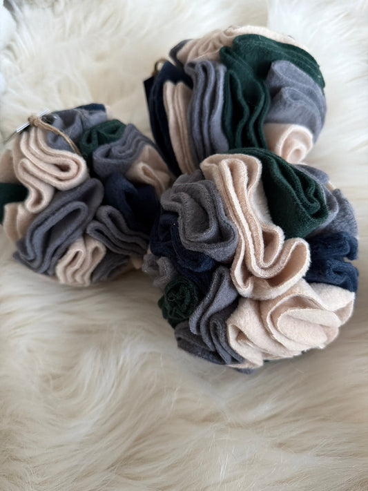 Snuffle Christmas Balls