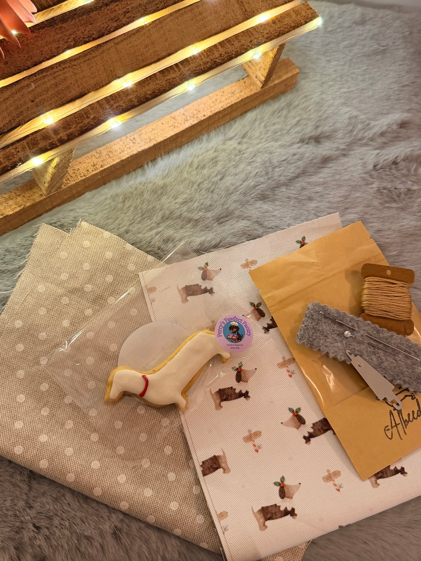 items included in sew your own kit, fabrics, neddle, thread 